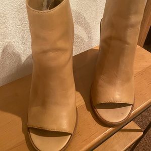Steve Madden peep toe booties. Size 10.